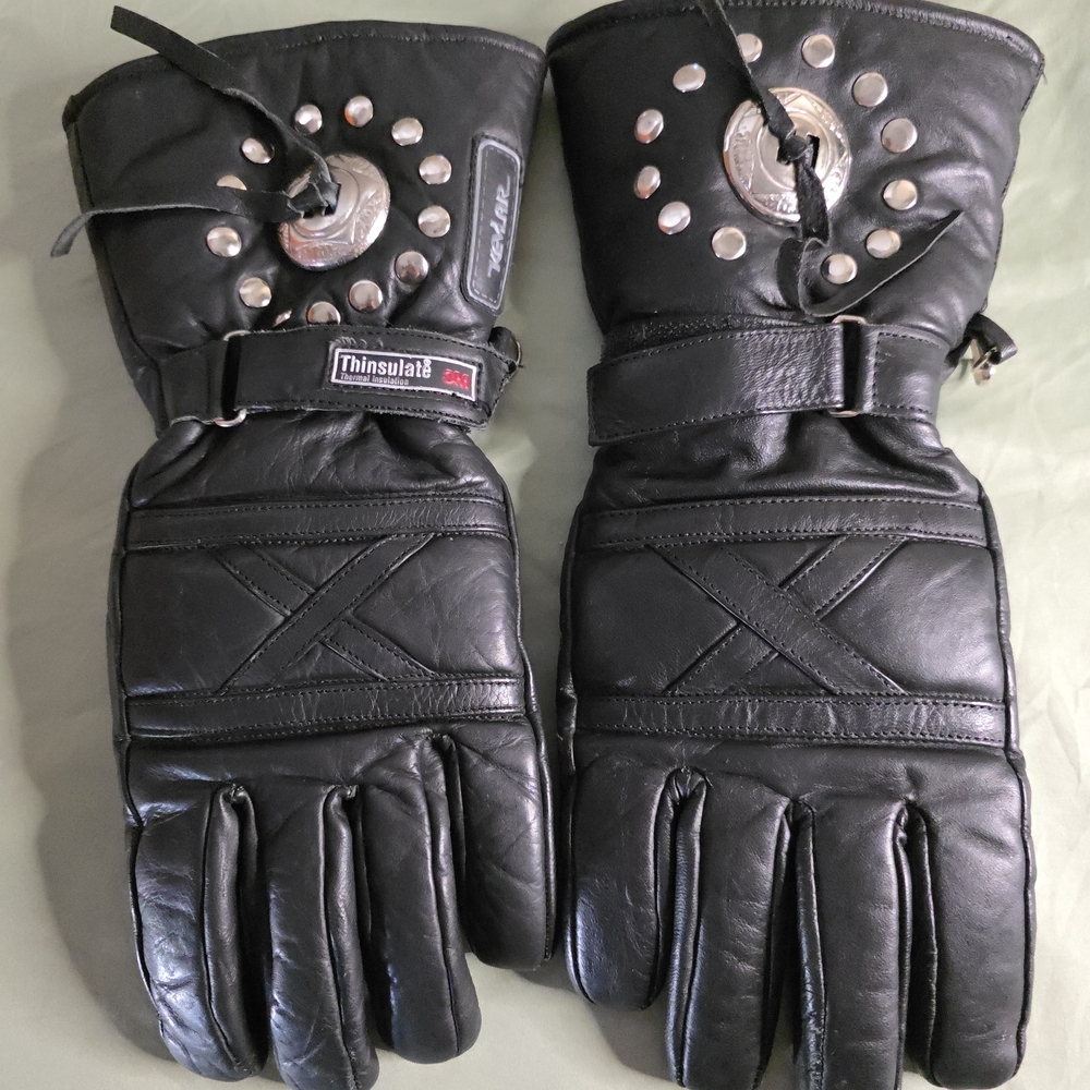 Women's Black Leather Chaps And Gloves Bundle - Picture 7 of 10